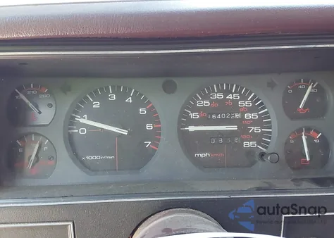 1988 Jeep Comanche Pioneer from USA, damaged, VIN 1JTML63P3JT230344